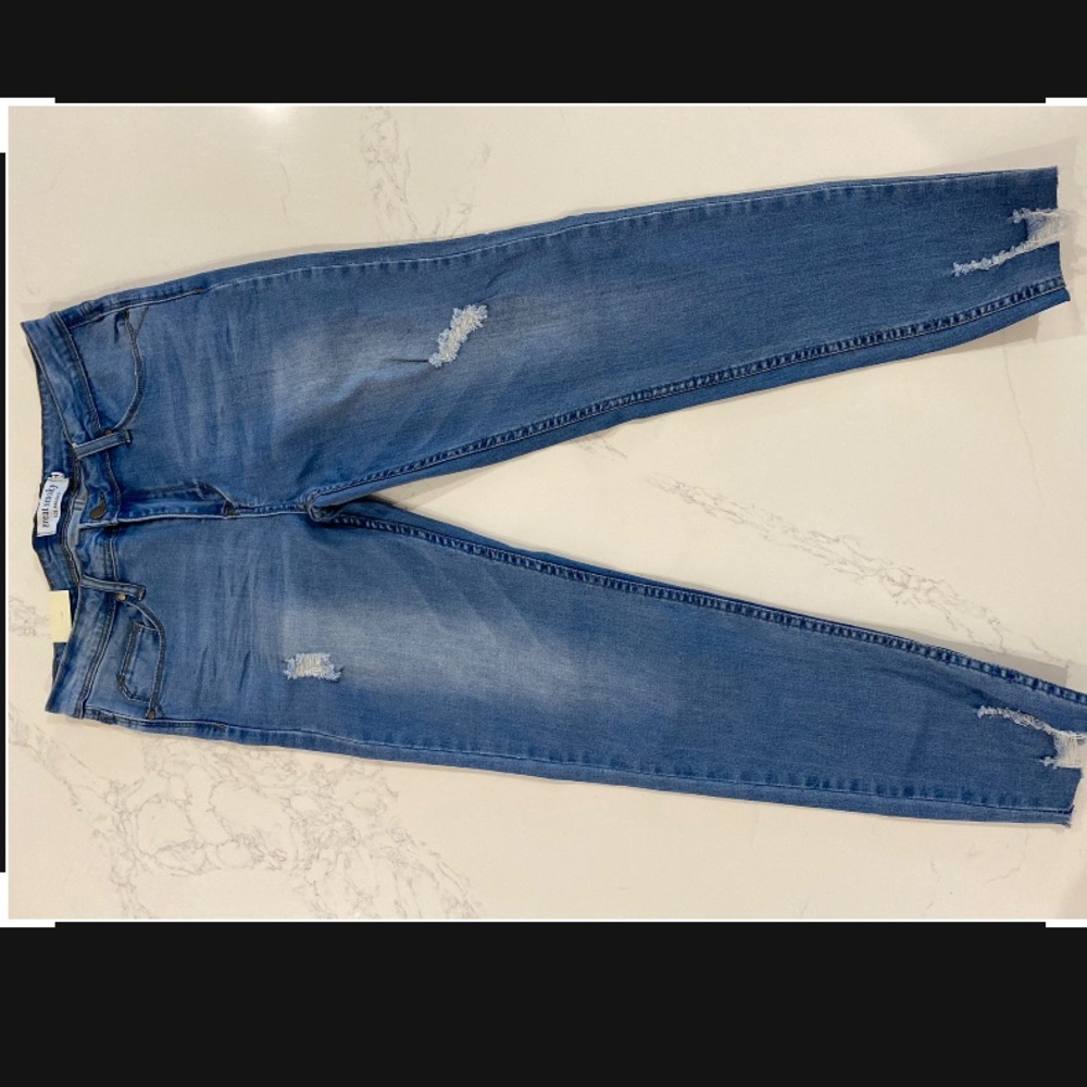 🤍Jeans🤍 - Picture 3 of 5